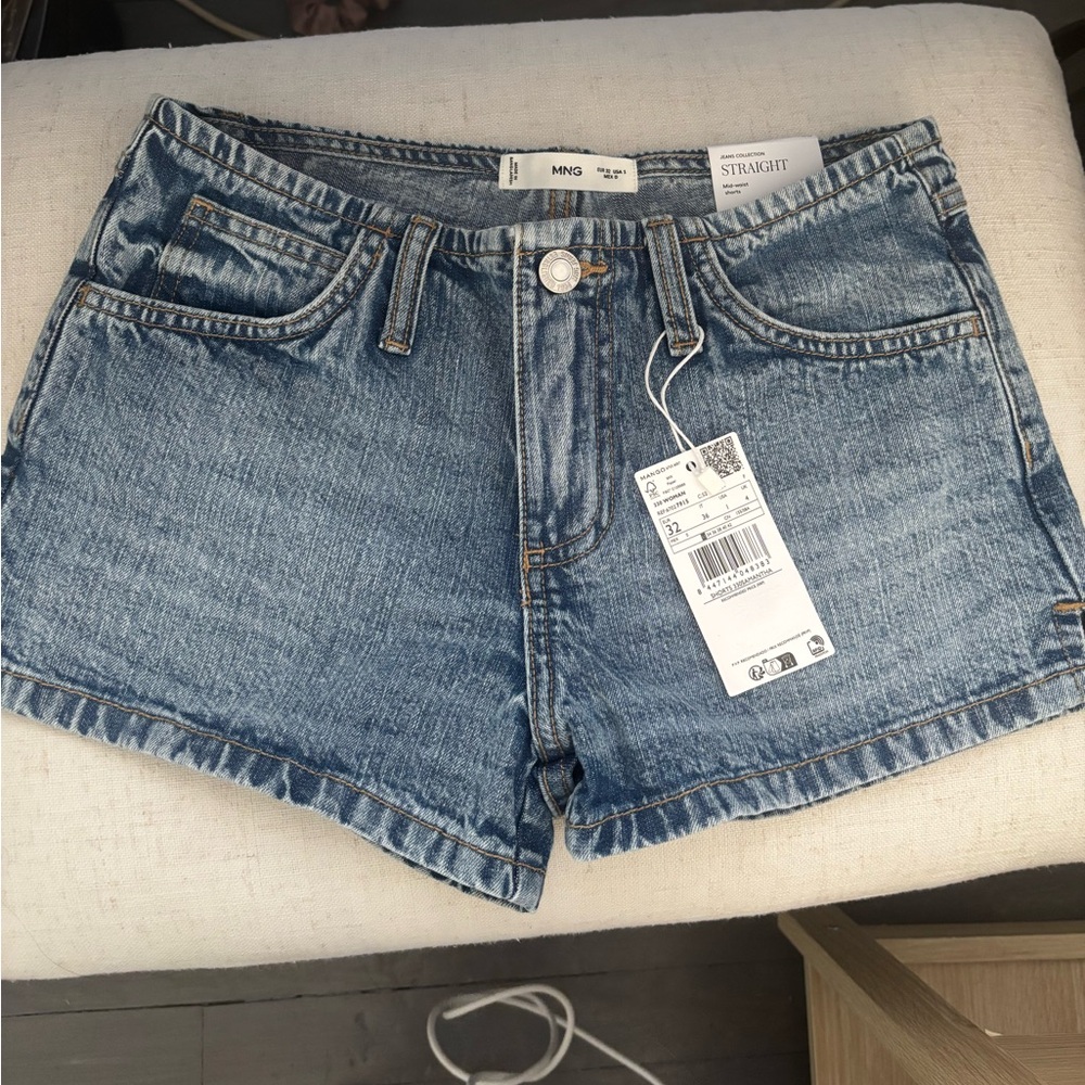 Low-rise denim short